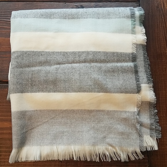 GAP Accessories - NWT **Soft** blanket scarf